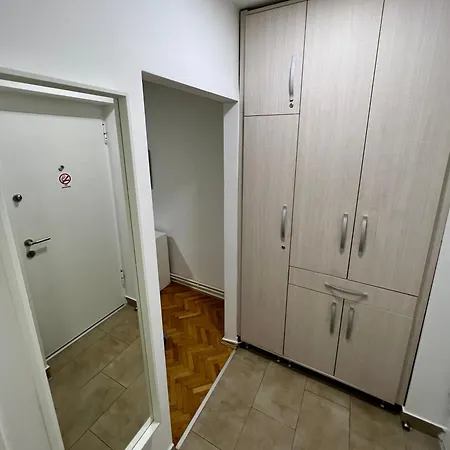 Cozy In Downtown Appartamento *