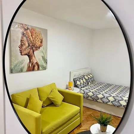 Cozy In Downtown דירה